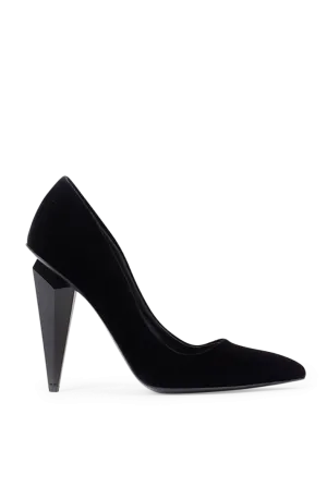 Antigone Velvet Classic Pumps | Black