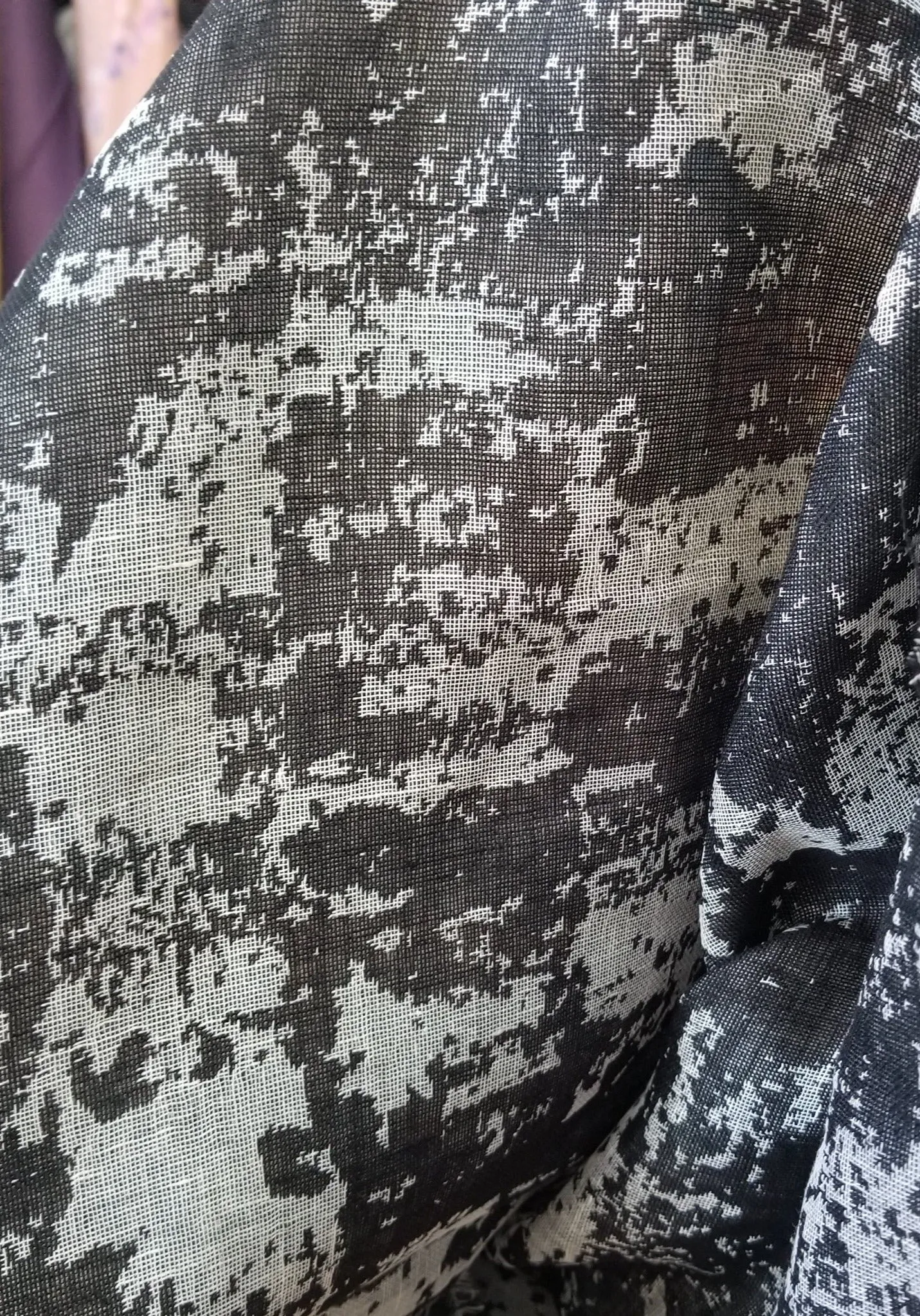 End of BOlt: 2.5 yards of Designer Deadstock Linen Grunge Double Gauze Jacquard Black and Gray Woven- remnant