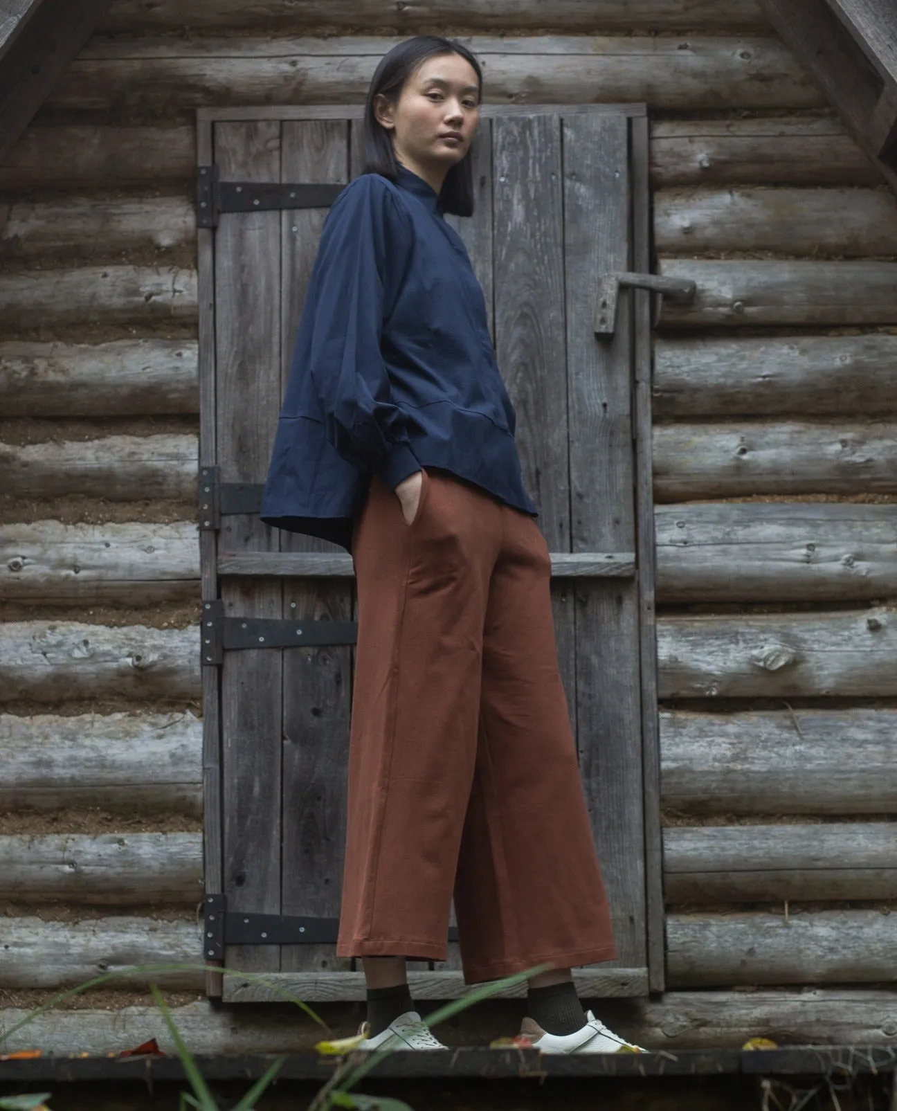 Madara Organic Cotton Jogger in Walnut