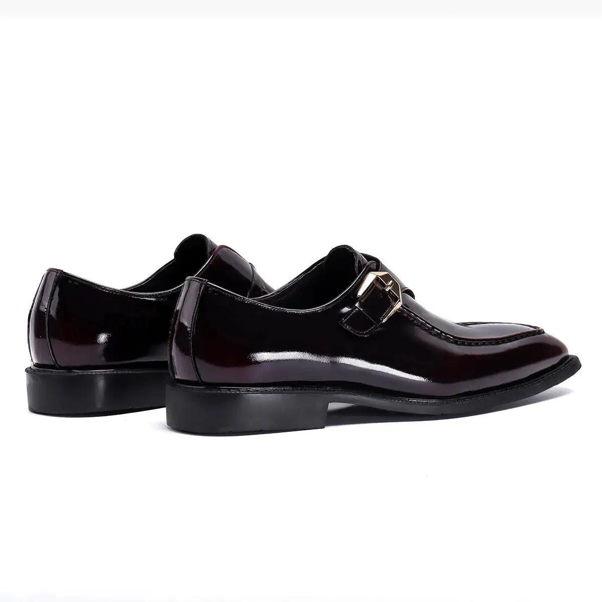 Polished leather buckle shoes